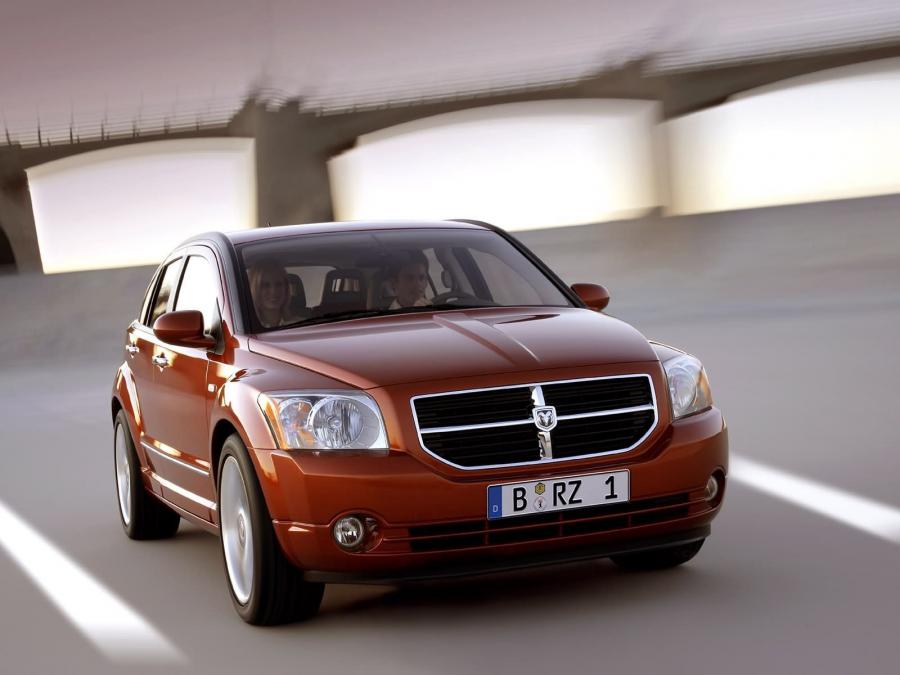  Dodge Caliber Concept 2005 года  (фото 3 из 15)